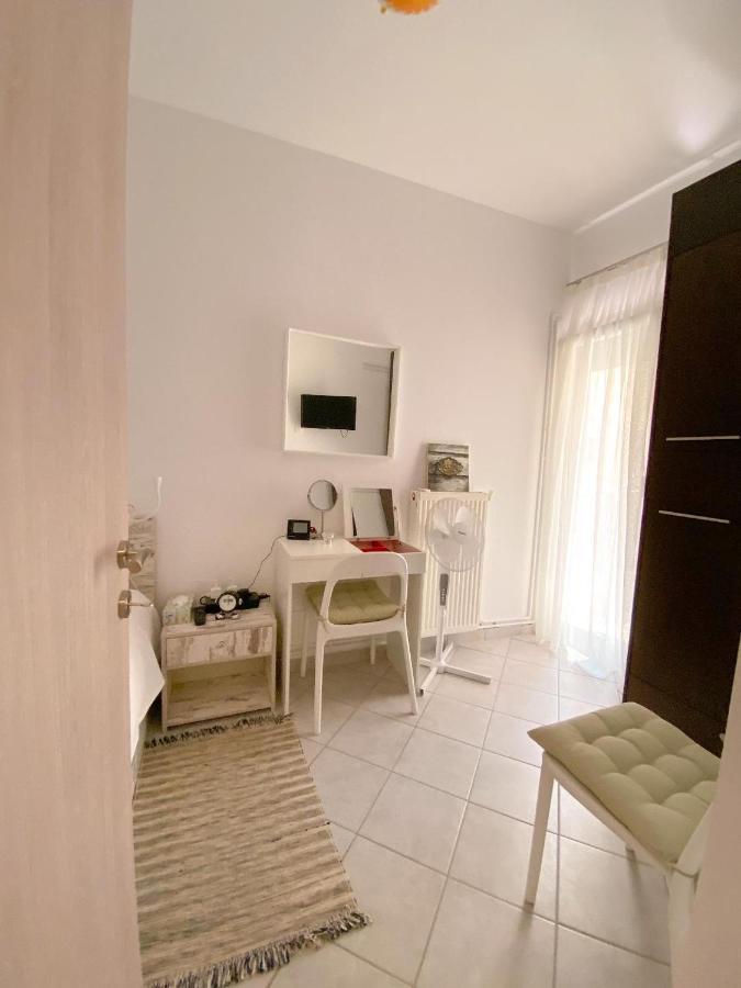 A Wonderful Apartment In Front Of The Sea! Peraía Dış mekan fotoğraf